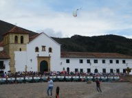 Die Kirche von Villa de Leyva und der Hauptplatz
